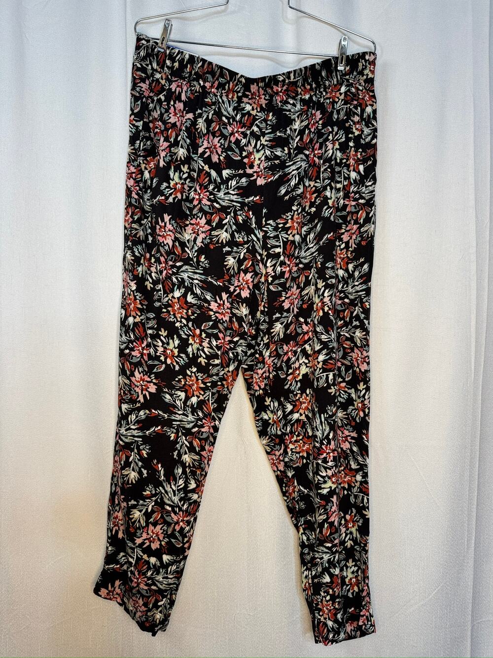 428. Jessica Simpson Floral Pull-On Pants Size L NWT
